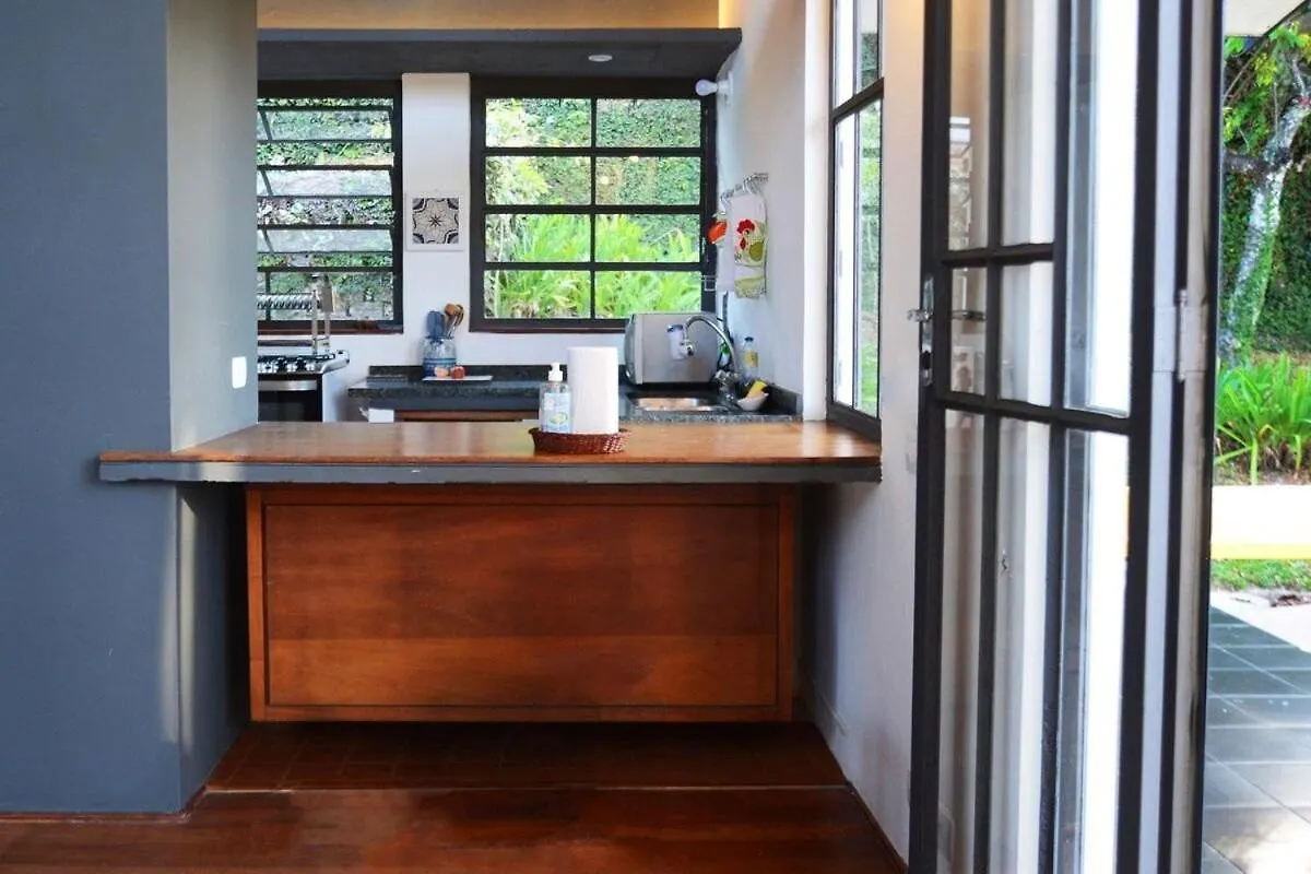 Вилла Casa De Arquiteto Com Vista, Jardim E Lareira Кампус-ду-Жордау Бразилия